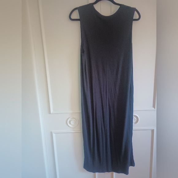 Summer dress - Picture 2 of 4